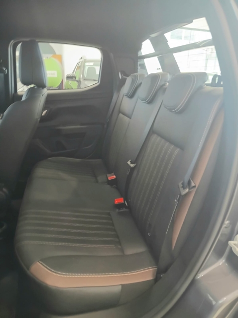 fiat strada 1.0 turbo 200 flex ranch cd cvt 4p automatico 202512
