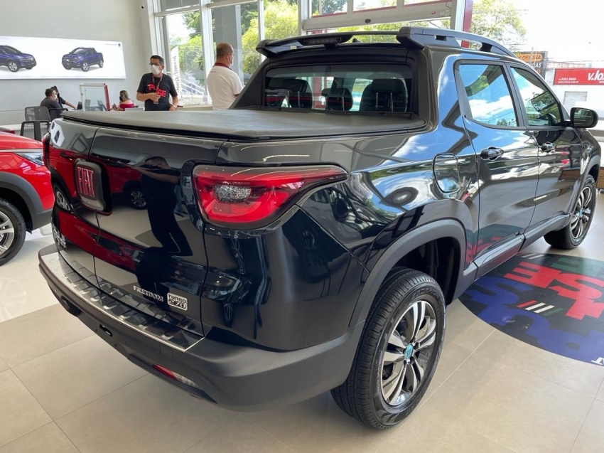 fiat toro 1.3 turbo 270 flex freedom at6 2025 fiat toro 1.3 turbo 270 flex freedom at6 2025