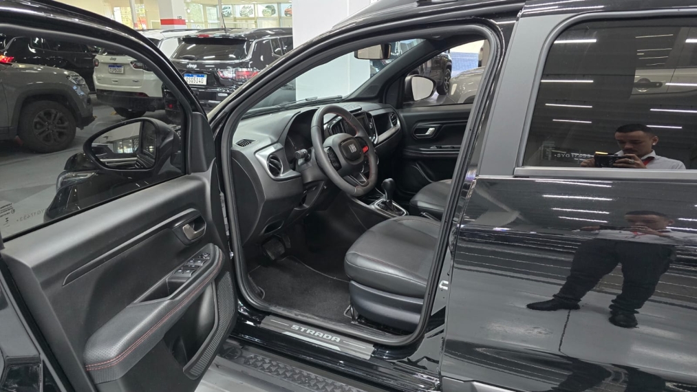 fiat strada 1.0 turbo 200 flex ultra cd cvt 4p automatico 20256