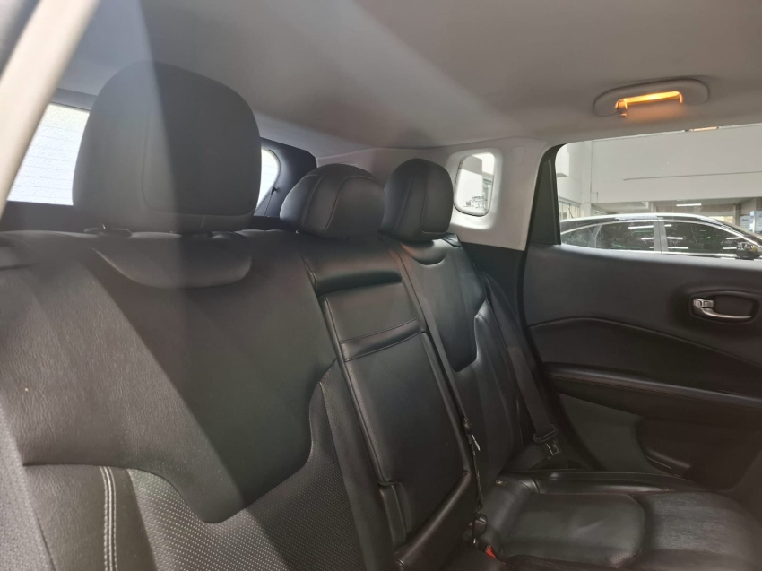 jeep compass 2.0 16v flex longitude automatico 4p 2018 jeep compass 2.0 16v flex longitude automatico 4p 2018