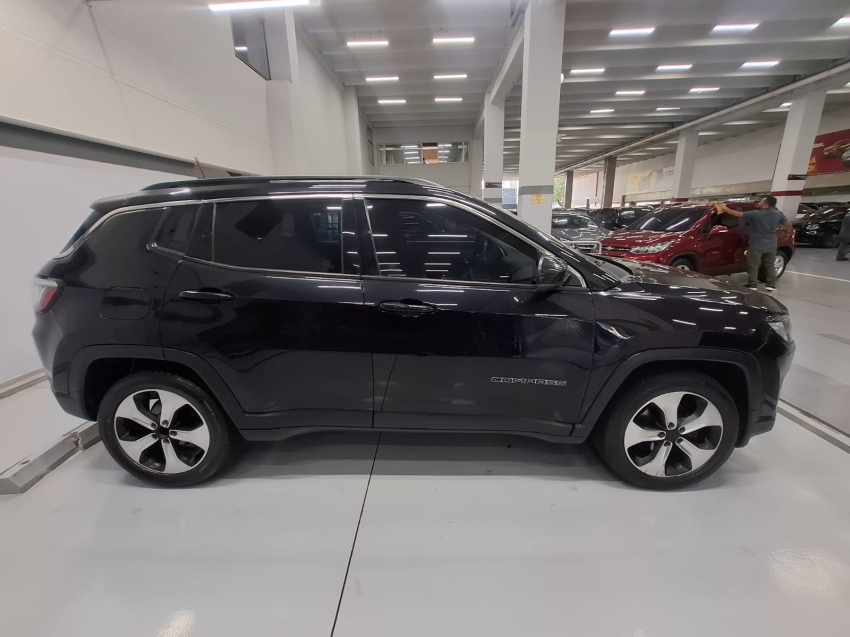 jeep compass 2.0 16v flex longitude automatico 4p 2018 jeep compass 2.0 16v flex longitude automatico 4p 2018