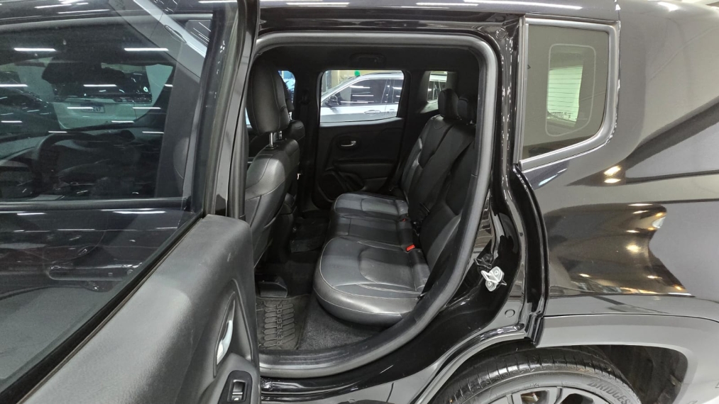 jeep renegade 1.3 t270 turbo flex s 4x4 at9 4p automatico 202312