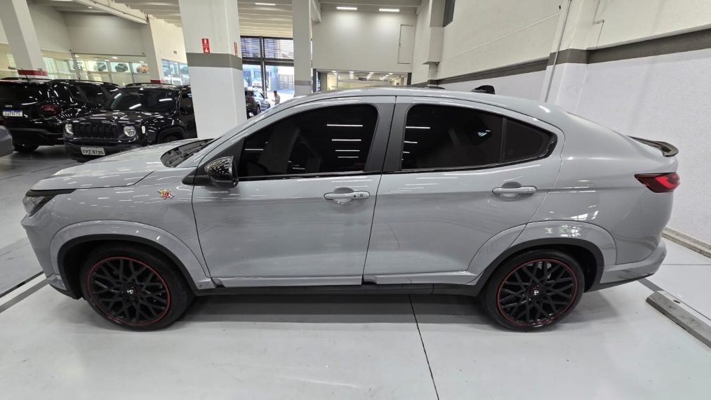 fiat fastback 1.3 turbo 270 flex abarth at6 4p automatico 20255