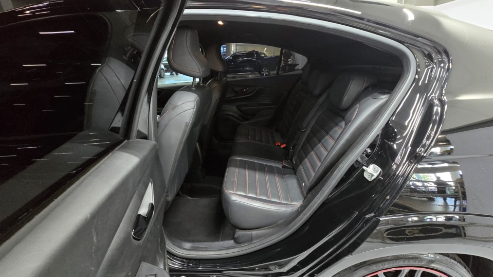fiat fastback 1.3 turbo 270 flex abarth at6 4p automatico 202512
