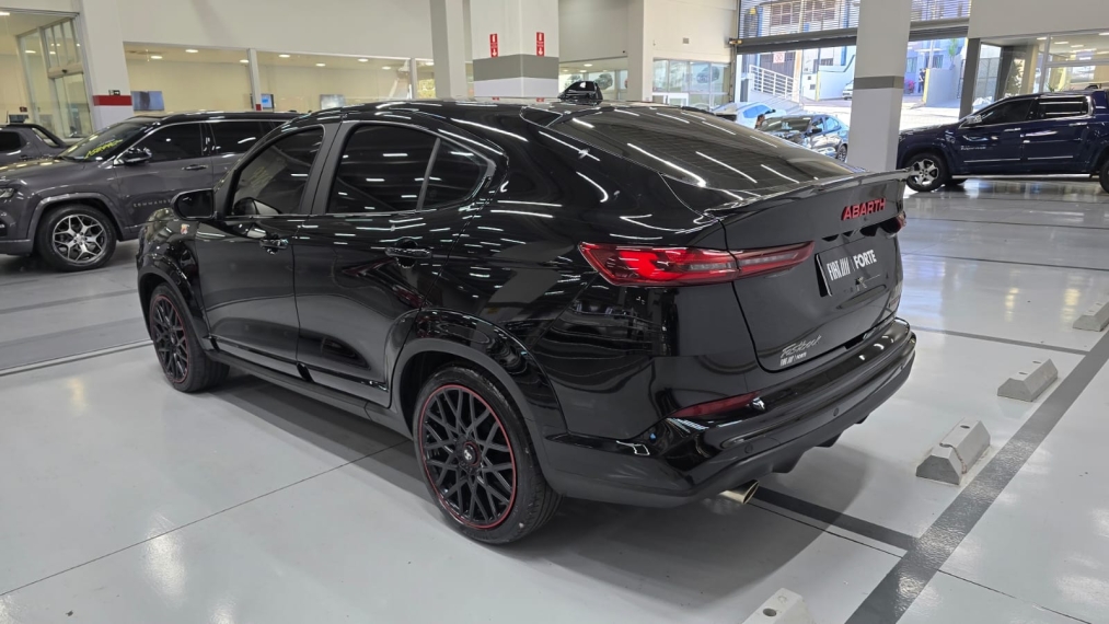 fiat fastback 1.3 turbo 270 flex abarth at6 4p automatico 202515