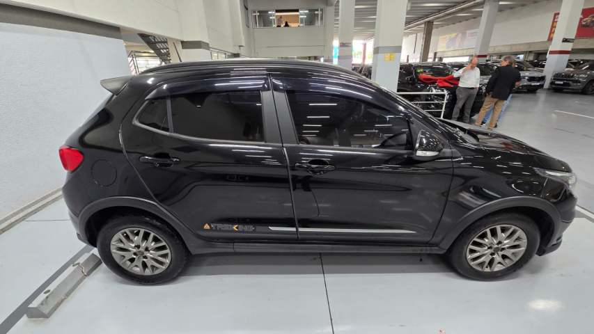 fiat argo 1.3 firefly flex trekking manual 4p 20204