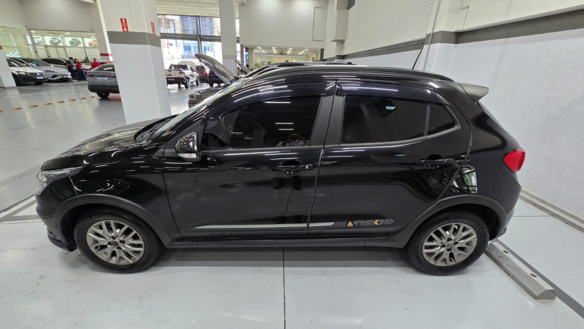 fiat argo 1.3 firefly flex trekking manual 4p 20205