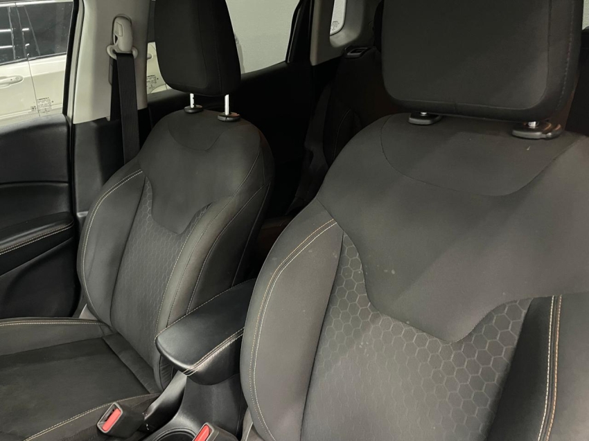 jeep compass 2.0 16v flex sport automatico 4p 2017 jeep compass 2.0 16v flex sport automatico 4p 2017