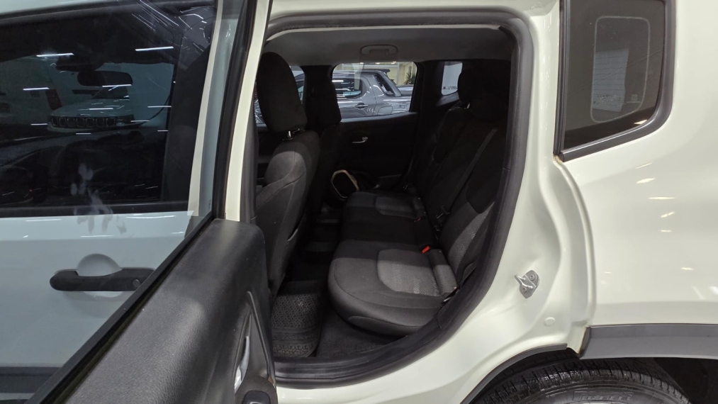 jeep renegade 1.8 16v flex 4p automatico.12