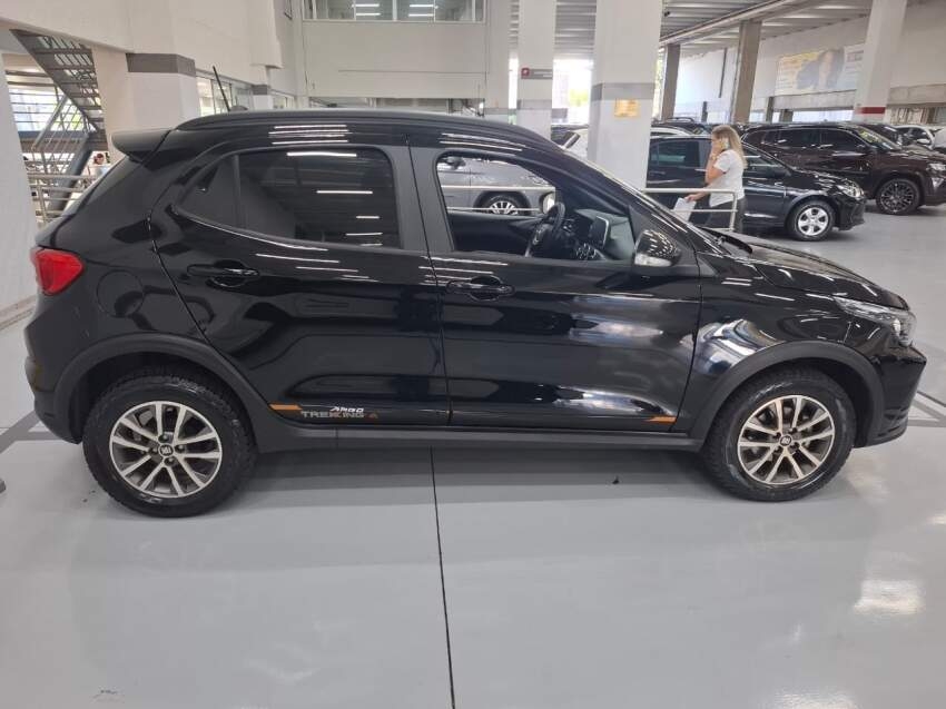 fiat argo 1.3 firefly flex trekking manual.4
