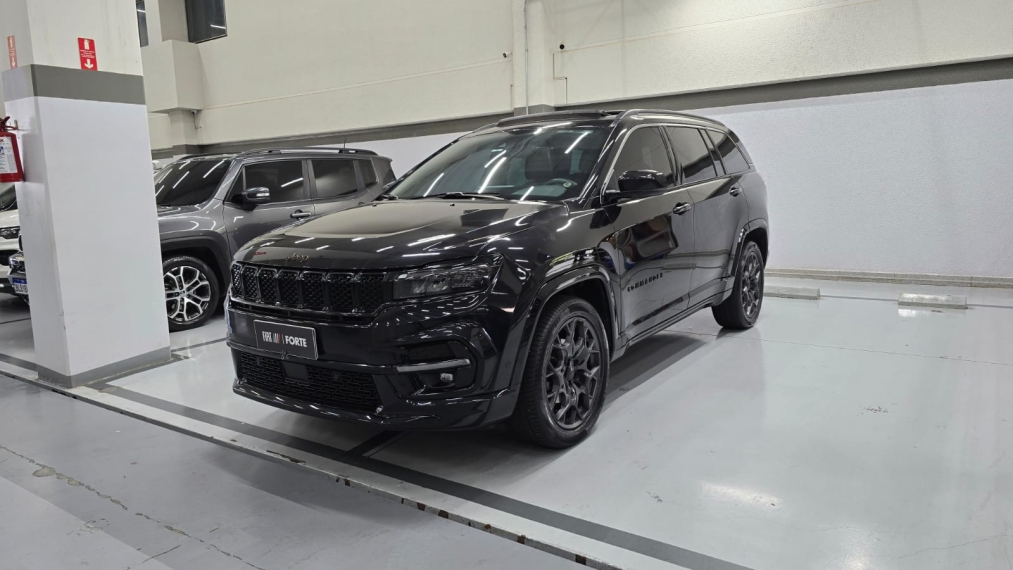 jeep commander 1.3 t270 turbo flex overland at6.1