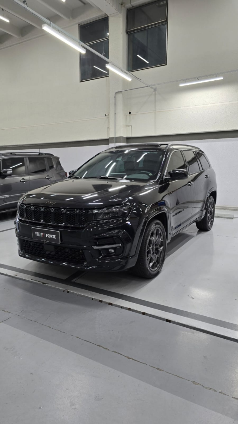 jeep commander 1.3 t270 turbo flex overland at6.