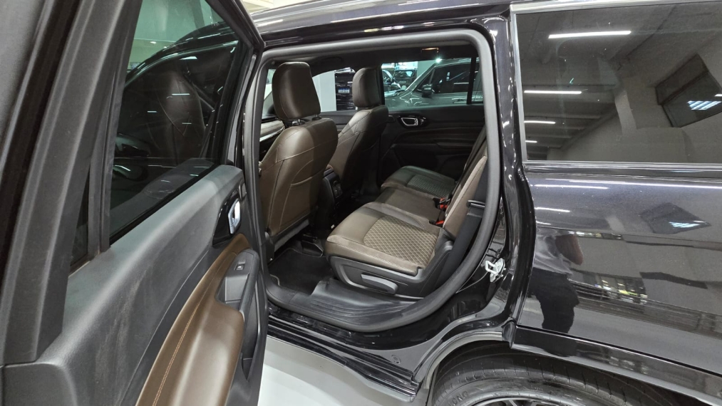 jeep commander 1.3 t270 turbo flex overland at6.13