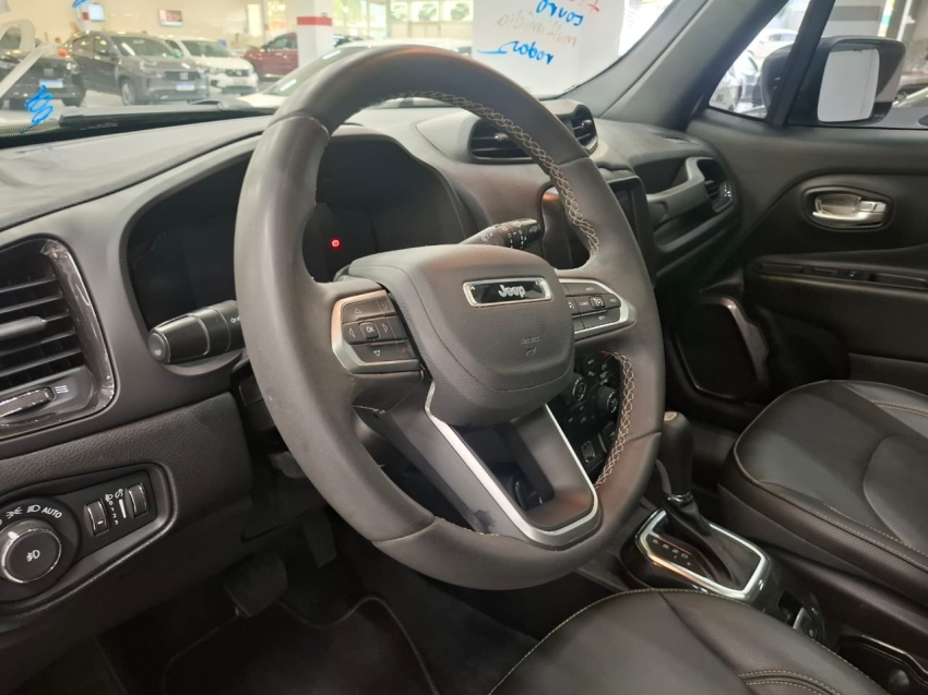 jeep renegade 1.3 t270 turbo flex s 4x4 at9 2022 jeep renegade 1.3 t270 turbo flex s 4x4 at9 2022