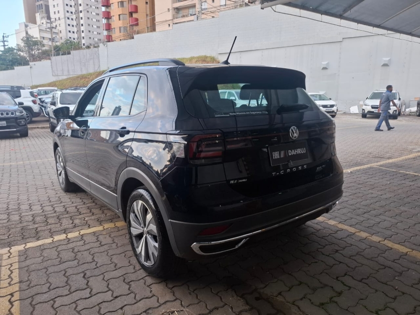 volkswagen t-cross 1.0 200 tsi total flex comfortline automatico. volkswagen t-cross 1.0 200 tsi total flex comfortline automatico.