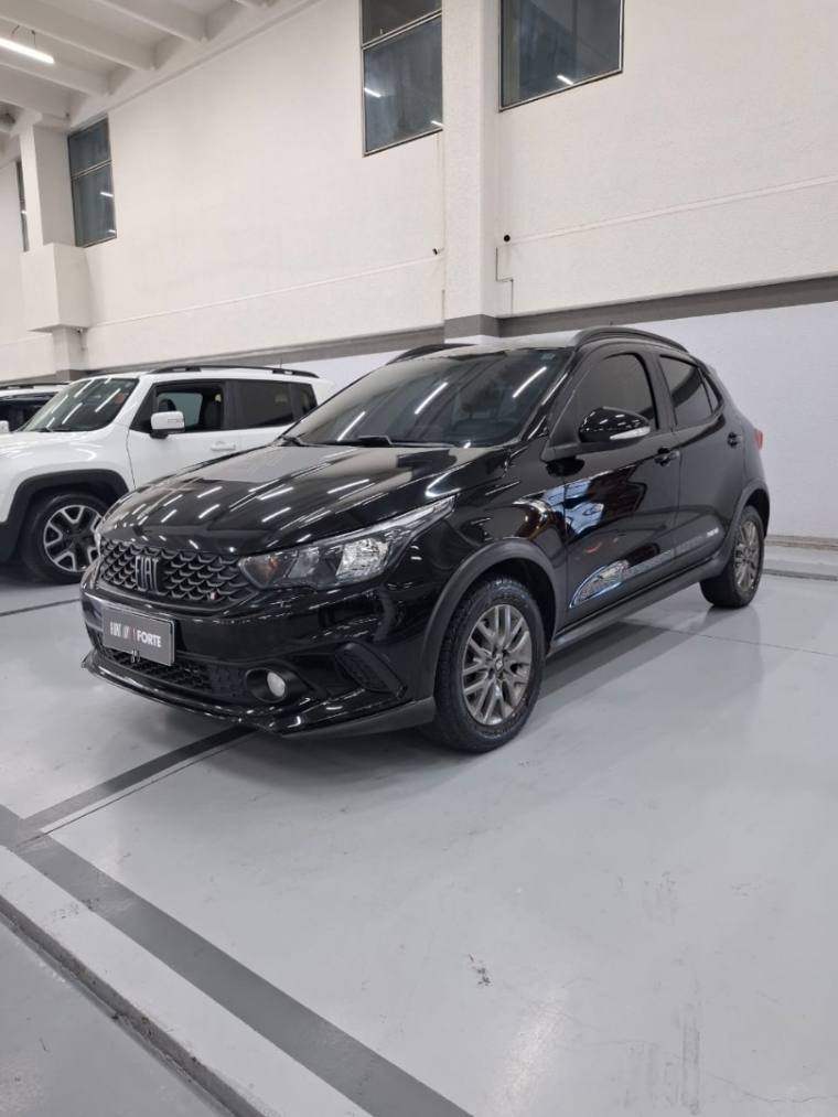 fiat argo 1.8 e.torq flex trekking at6. fiat argo 1.8 e.torq flex trekking at6.