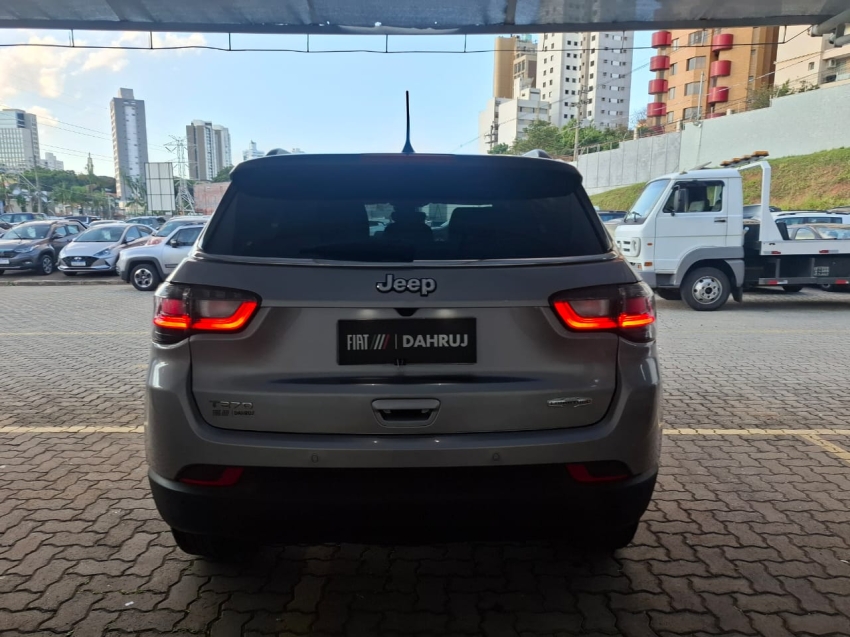 jeep compass 1.3 t270 turbo flex longitude at6 2023 jeep compass 1.3 t270 turbo flex longitude at6 2023