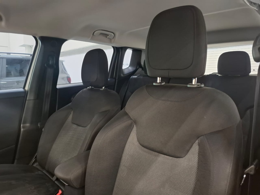 jeep renegade 1.8 16v flex longitude 4p automatico 2016 jeep renegade 1.8 16v flex longitude 4p automatico 2016
