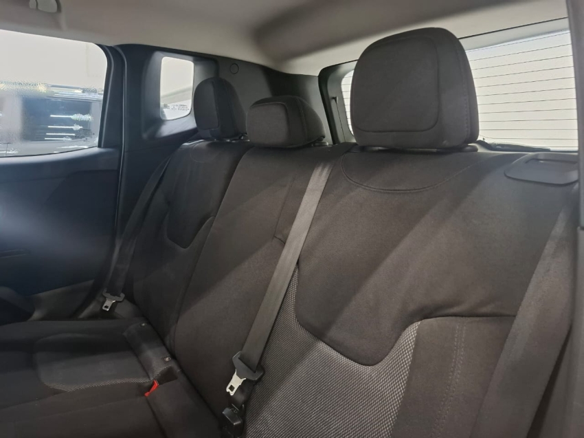 jeep renegade 1.8 16v flex longitude 4p automatico 2016 jeep renegade 1.8 16v flex longitude 4p automatico 2016