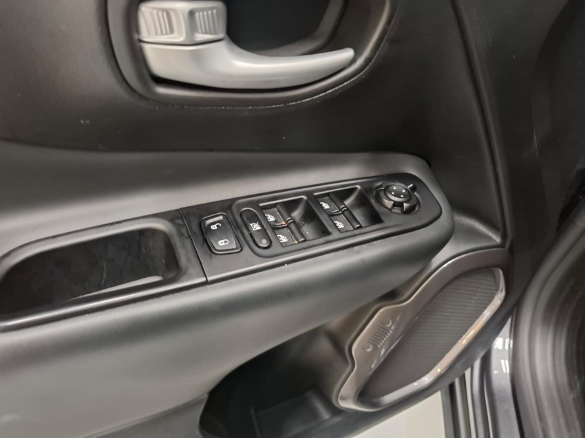 jeep renegade 1.3 t270 turbo flex sport at6 2024 jeep renegade 1.3 t270 turbo flex sport at6 2024
