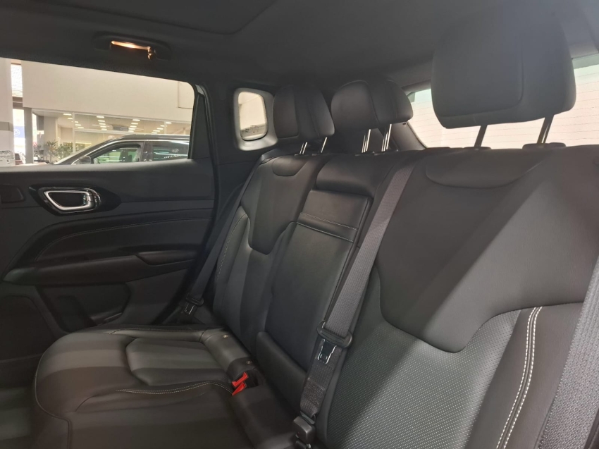 jeep compass 1.3 t270 turbo flex s at6 4p automatico 2023 jeep compass 1.3 t270 turbo flex s at6 4p automatico 2023
