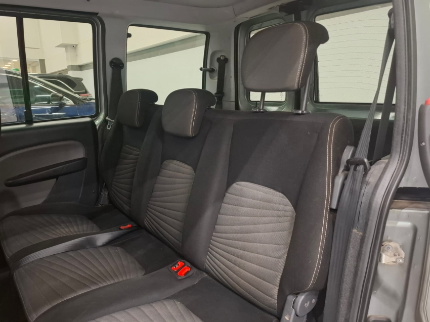 fiat doblo 1.8 mpi essence 16v flex 4p manual 2015 fiat doblo 1.8 mpi essence 16v flex 4p manual 2015