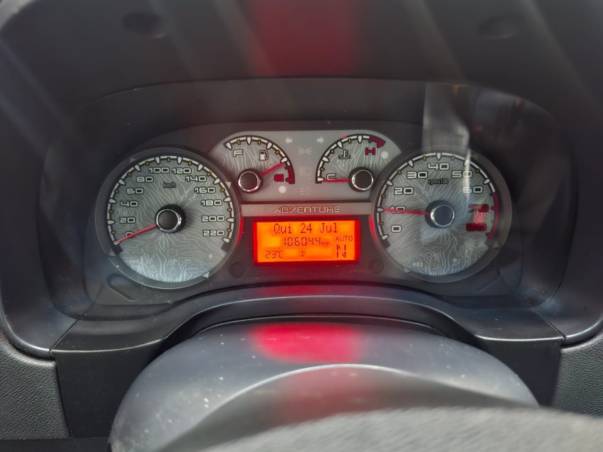 fiat palio 1.8 mpi adventure weekend 16v flex 4p automatizado 2013