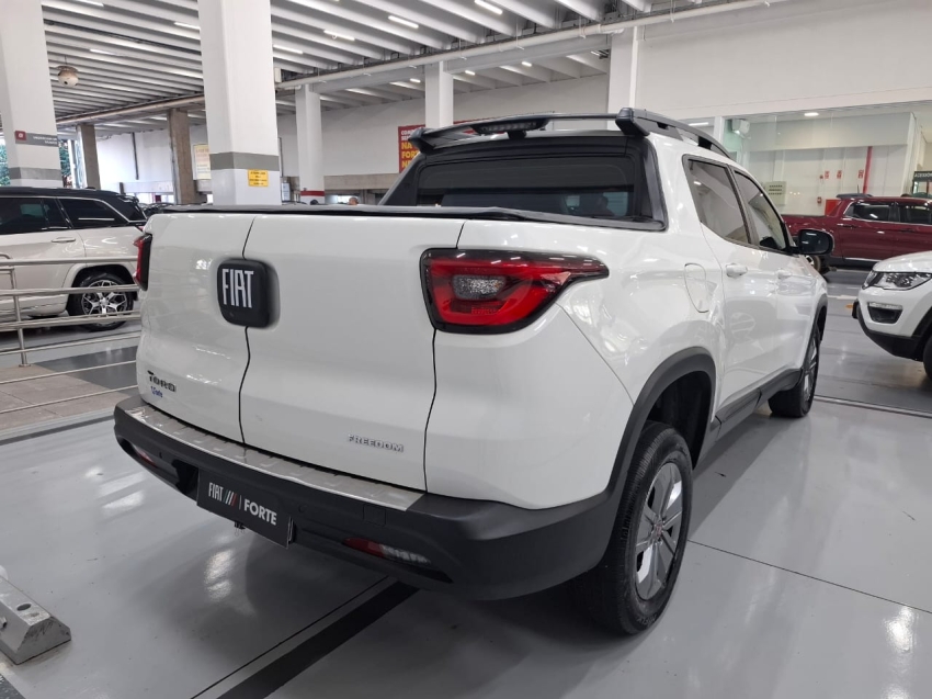 fiat toro 1.8 16v evo flex freedom at6 4p automatico 2021 fiat toro 1.8 16v evo flex freedom at6 4p automatico 2021
