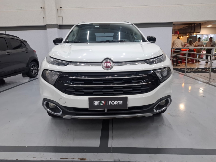 fiat toro 2.0 16v turbo diesel volcano 4wd at9 2017 fiat toro 2.0 16v turbo diesel volcano 4wd at9 2017
