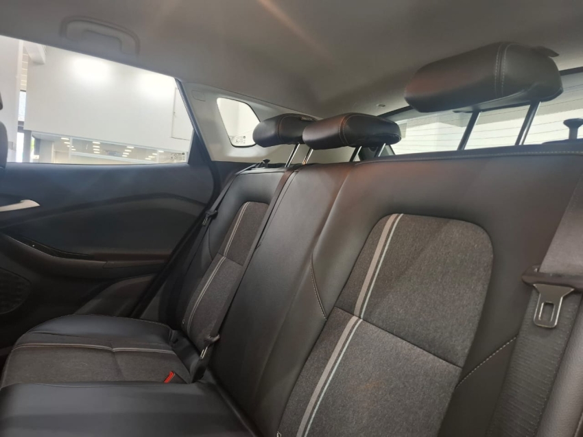 chevrolet tracker 1.0 turbo flex ltz automatico. chevrolet tracker 1.0 turbo flex ltz automatico.