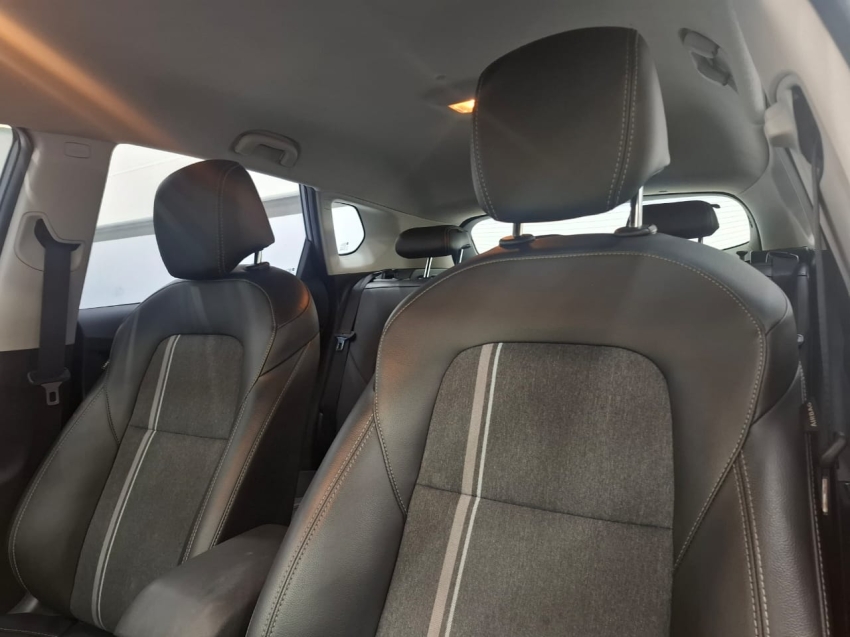 chevrolet tracker 1.0 turbo flex ltz automatico. chevrolet tracker 1.0 turbo flex ltz automatico.