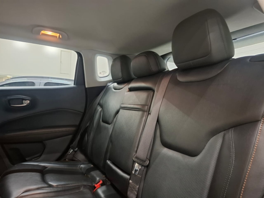 jeep compass 2.0 16v flex longitude automatico. jeep compass 2.0 16v flex longitude automatico.