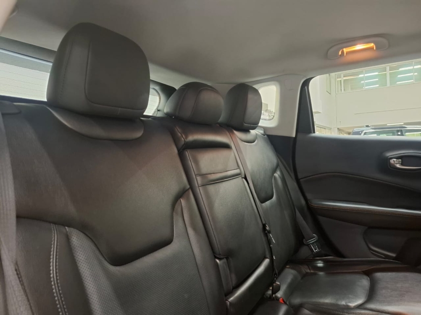 jeep compass 2.0 16v flex longitude automatico. jeep compass 2.0 16v flex longitude automatico.