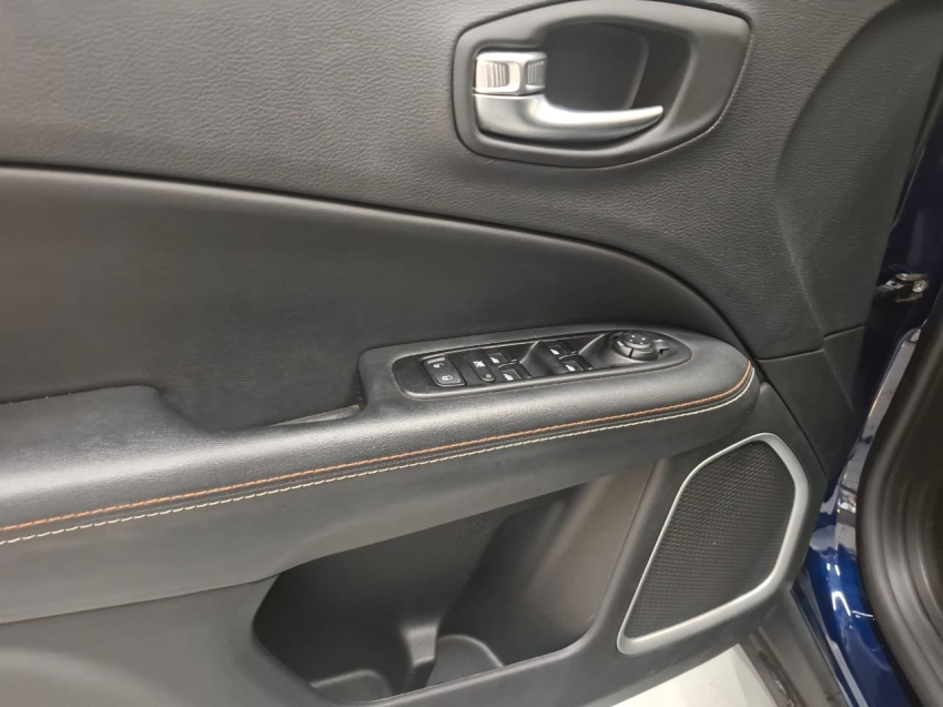 jeep compass 2.0 16v flex longitude automatico. jeep compass 2.0 16v flex longitude automatico.