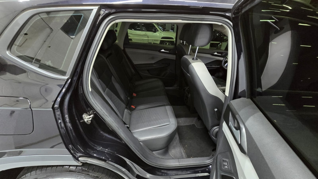volkswagen taos 1.4 250 tsi total flex comfortline automatico 4p 202211