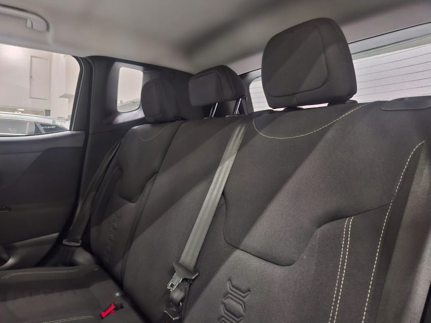 jeep renegade 1.3 t270 turbo flex longitude at6 jeep renegade 1.3 t270 turbo flex longitude at6