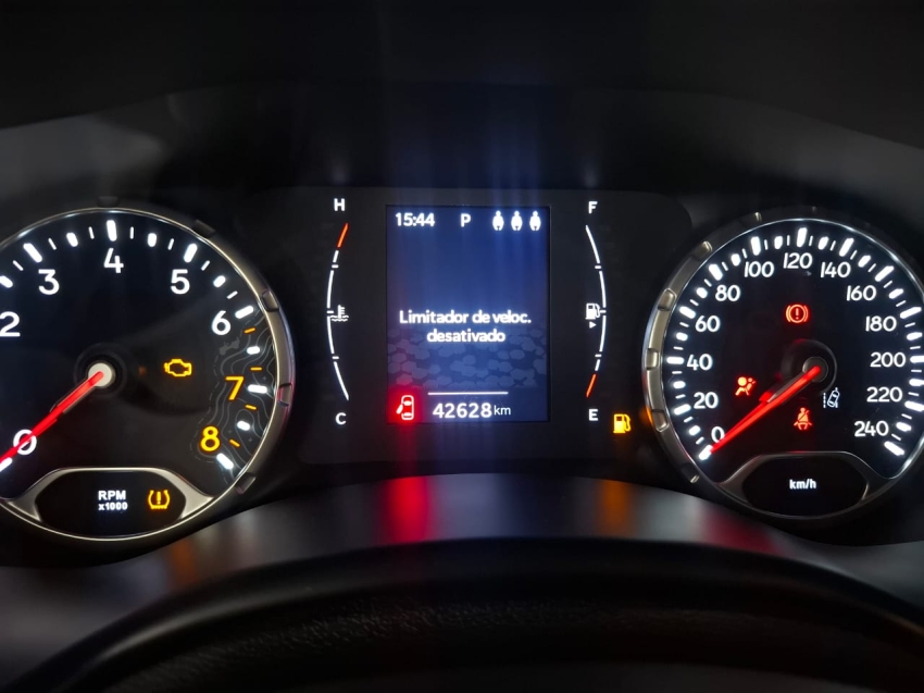 jeep renegade 1.3 t270 turbo flex longitude at6 jeep renegade 1.3 t270 turbo flex longitude at6