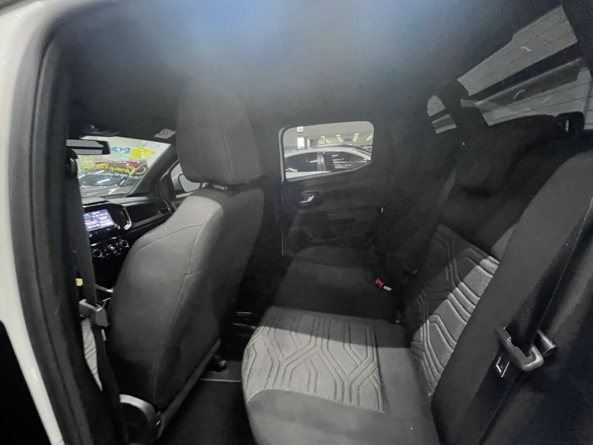 fiat strada 1.3 firefly flex volcano cd cvt 4p automatico 202312