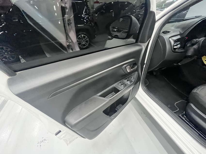 fiat strada 1.3 firefly flex volcano cd cvt 4p automatico 20238