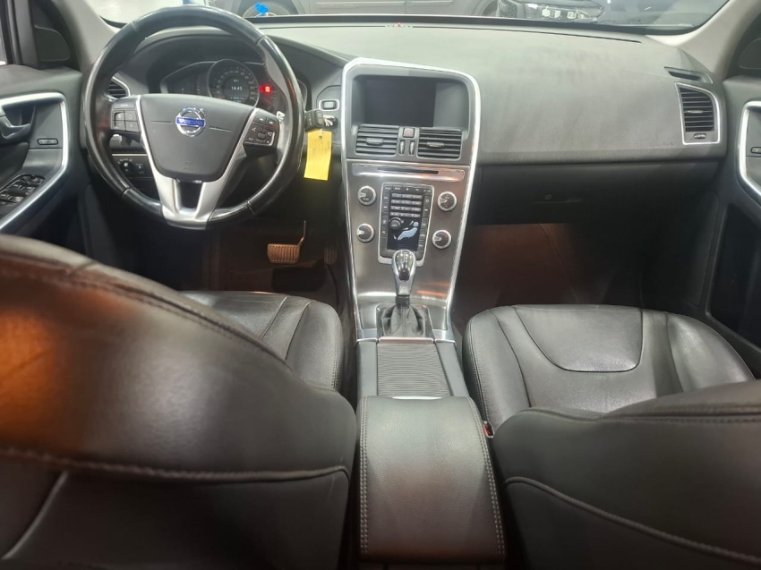 volvo xc60 2.0 t5 comfort fwd turbo gasolina 4p automatico 2015 volvo xc60 2.0 t5 comfort fwd turbo gasolina 4p automatico 2015