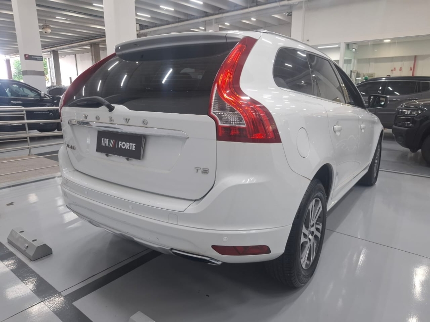 volvo xc60 2.0 t5 comfort fwd turbo gasolina 4p automatico 2015 volvo xc60 2.0 t5 comfort fwd turbo gasolina 4p automatico 2015