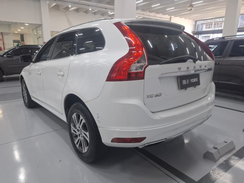 volvo xc60 2.0 t5 comfort fwd turbo gasolina 4p automatico 2015 volvo xc60 2.0 t5 comfort fwd turbo gasolina 4p automatico 2015