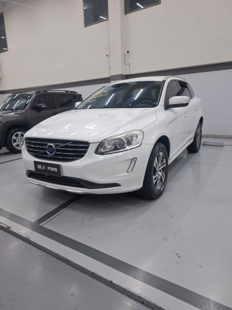 volvo xc60 2.0 t5 comfort fwd turbo gasolina 4p automatico 2015 volvo xc60 2.0 t5 comfort fwd turbo gasolina 4p automatico 2015
