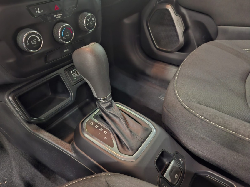 jeep renegade 1.3 t270 turbo flex sport at6 4p automatico 2022 jeep renegade 1.3 t270 turbo flex sport at6 4p automatico 2022