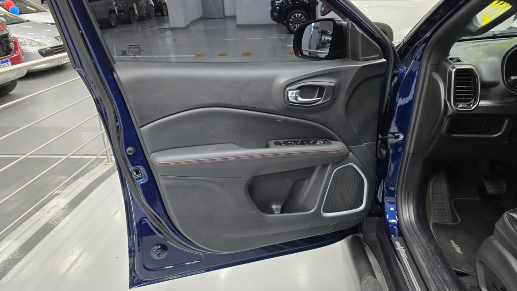 fiat toro 2.0 16v turbo diesel ultra 4wd at9 4p automatico 20229