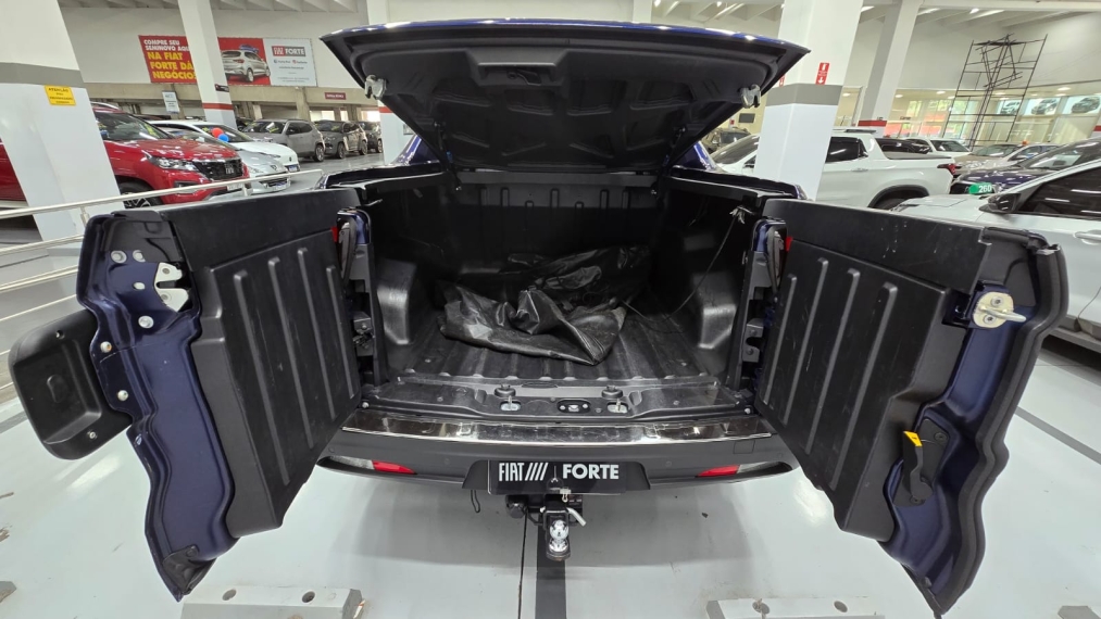 fiat toro 2.0 16v turbo diesel ultra 4wd at9 4p automatico 202216