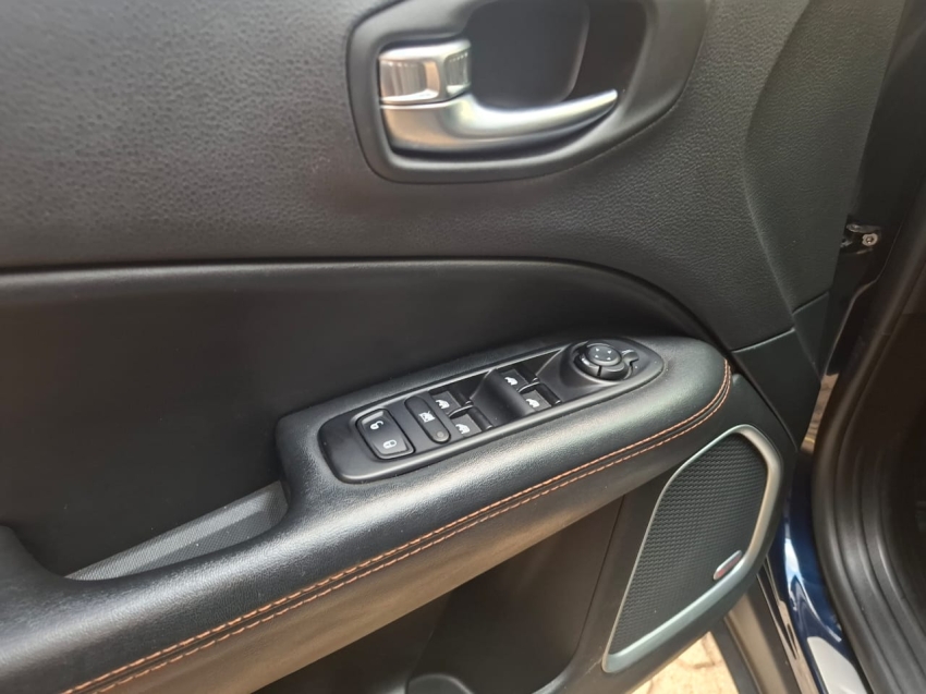 jeep compass 2.0 16v flex limited automatico 4p 2020 jeep compass 2.0 16v flex limited automatico 4p 2020