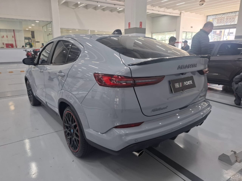 fiat fastback 1.3 turbo 270 flex abarth at6 4p automatico 2024 fiat fastback 1.3 turbo 270 flex abarth at6 4p automatico 2024