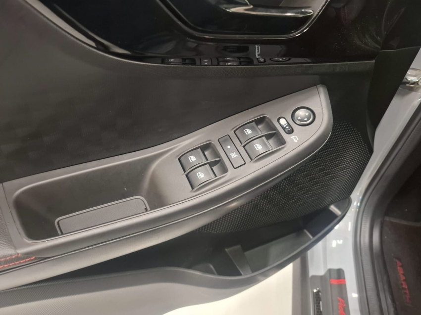 fiat fastback 1.3 turbo 270 flex abarth at6 4p automatico 2024 fiat fastback 1.3 turbo 270 flex abarth at6 4p automatico 2024