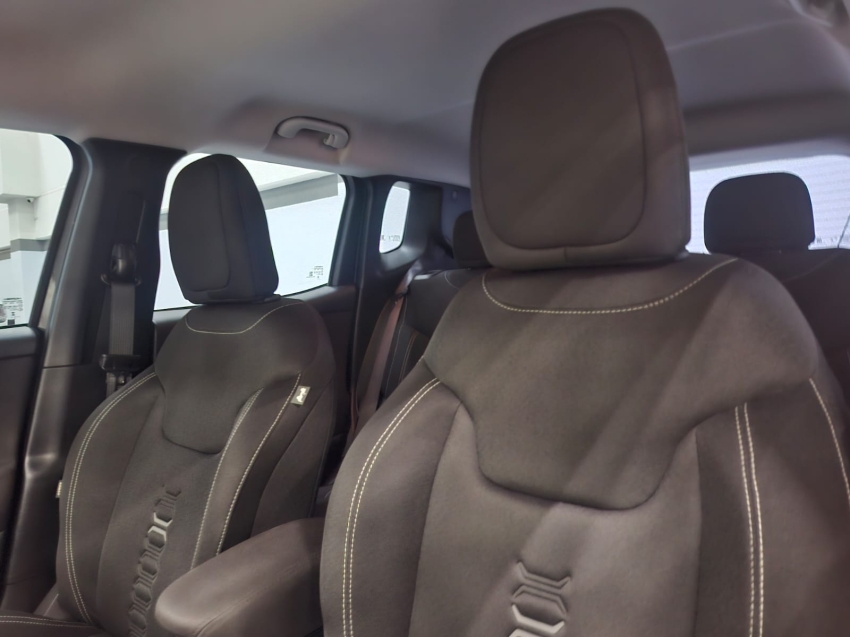 jeep renegade 1.3 t270 turbo flex longitude at6 4p automatico 2024 jeep renegade 1.3 t270 turbo flex longitude at6 4p automatico 2024